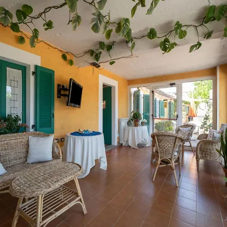 Belvilla By Oyo Casa Donna Luisa Vakantiehuis
